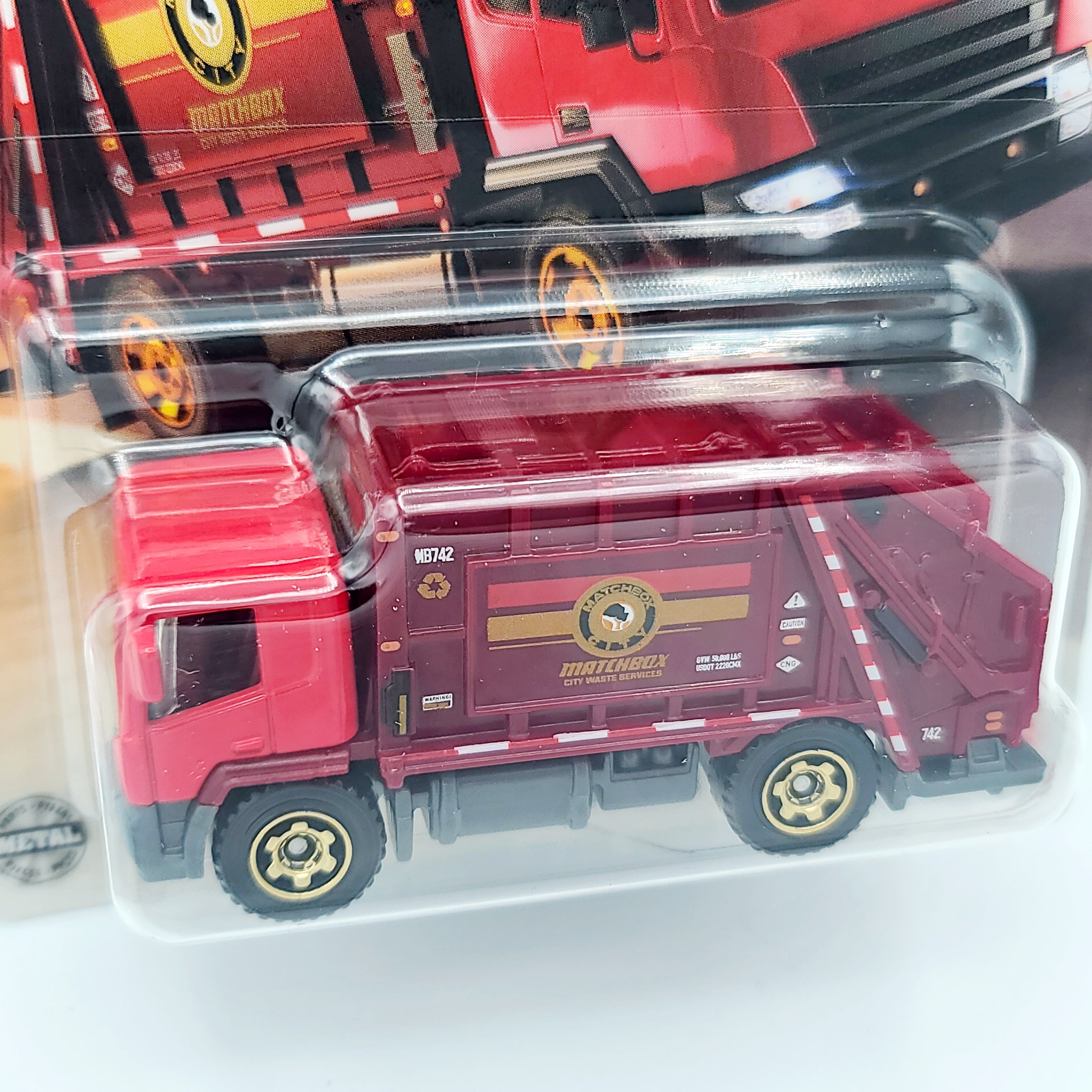 Matchbox MBX Garbage King / '08 Garbage Truck (2025 Mix 11 L Basic)